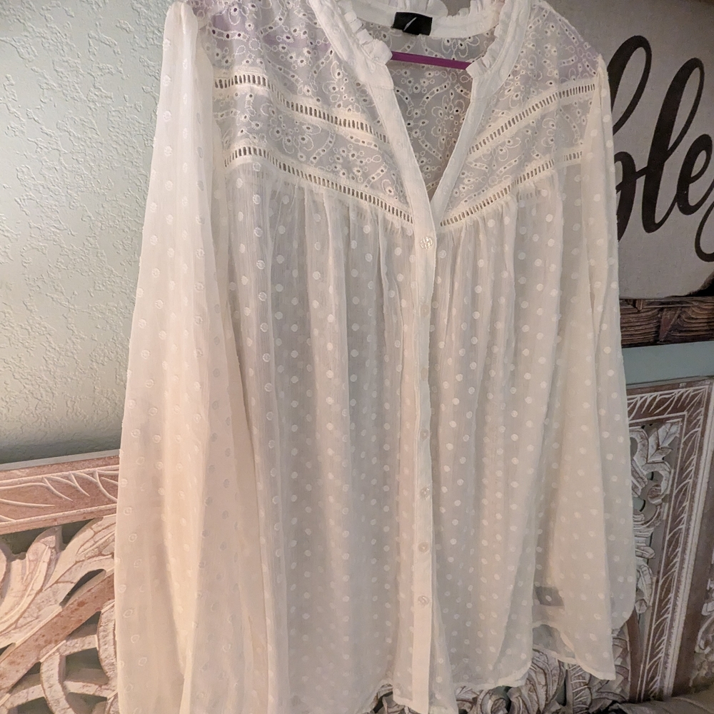 Elegant White Lace Blouse